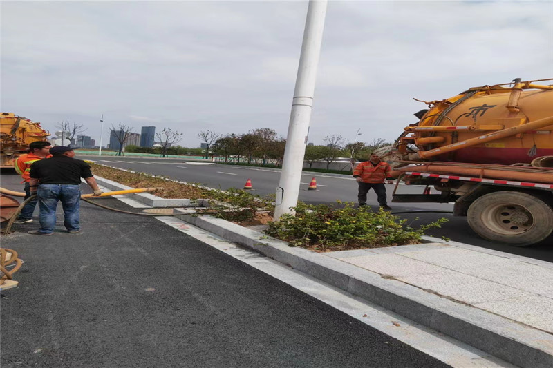 新巴尔虎右雨水管道清淤-污水管道清洗